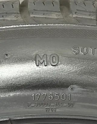 2x Winterreifen 245 45 R19 102V Pirelli Sottozero 3 MO - Bild 4