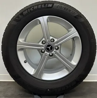 Original Mercedes GLB X247 17Zoll Felgen A1774041200 Winterreifen 215 65R17 - Bild 2