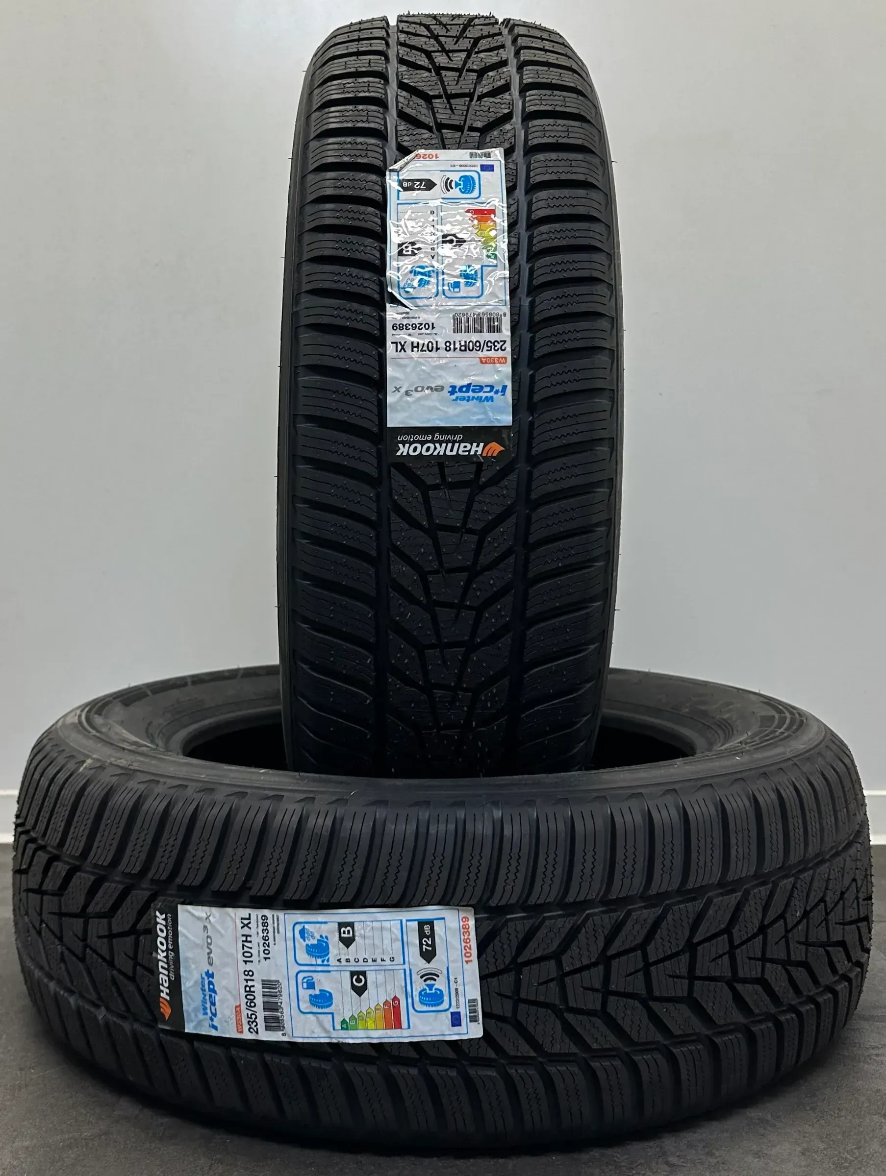 2x Winterreifen 235 60 R18 107H Hankook Winter i*cept evo3 - Bild 1