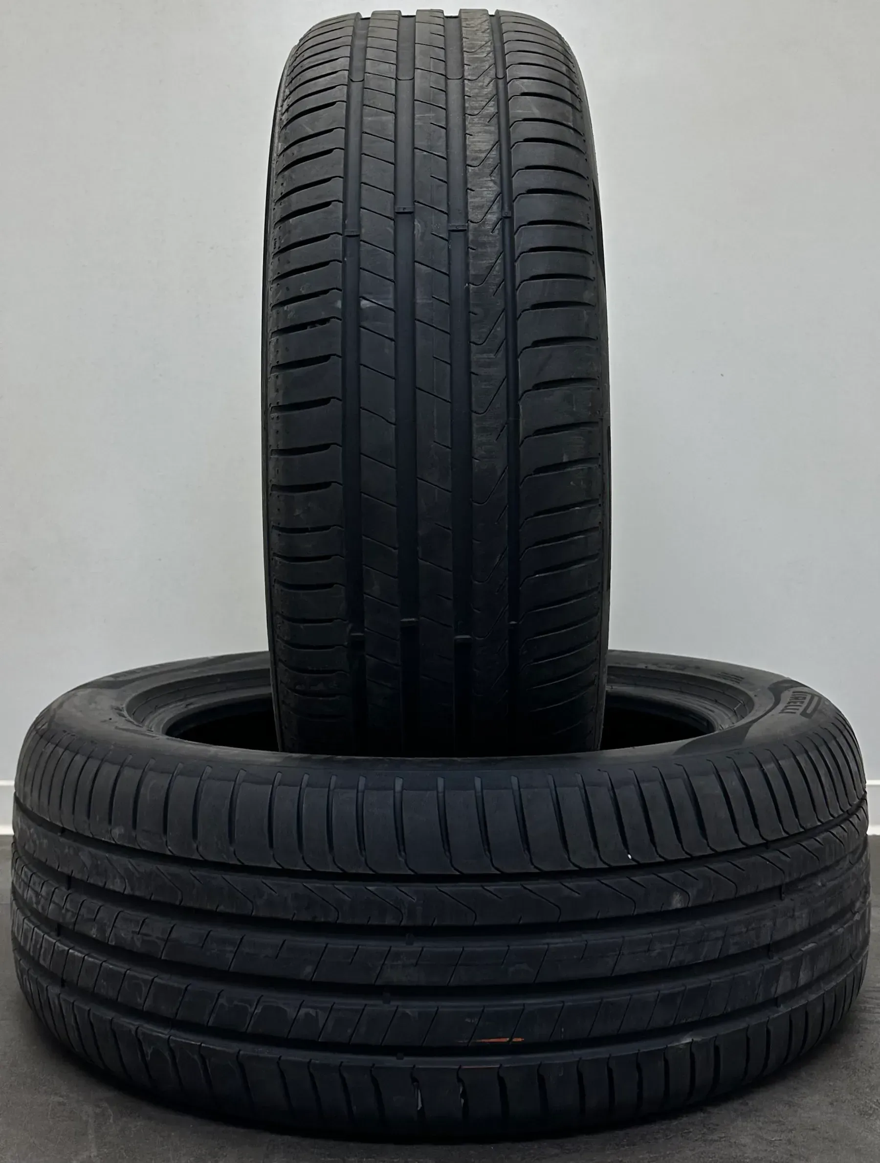 2x Sommerreifen 245 50 R19 105W Pirelli Cinturato P7 DOT22 6mm - Bild 1
