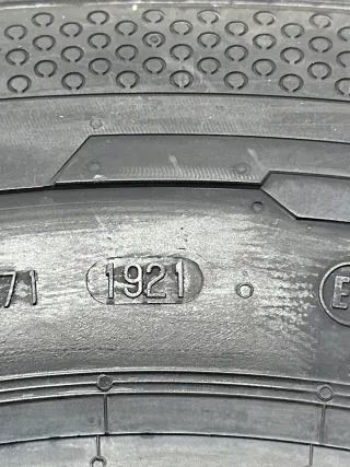 2x Winterreifen 205 75 R16C 110/108R Continental VanContact Winter DOT21 NEU - Bild 5
