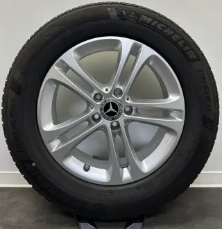 Original Mercedes GLB X247 17Zoll Felgen A1774010400 Winterreifen 215 65R17 - Bild 4