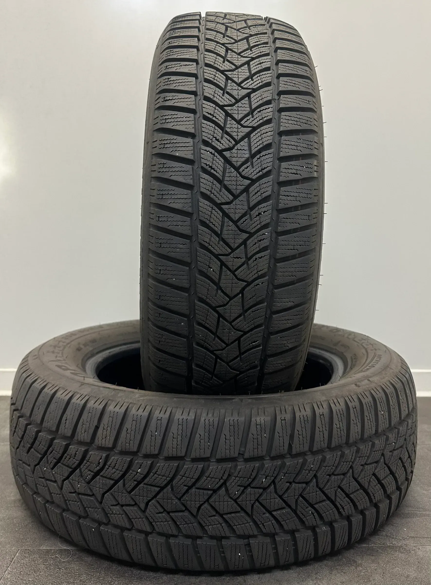2x Winterreifen 205 60 R16 96H Dunlop Winter Sport 5 8mm DOT23 - Bild 1