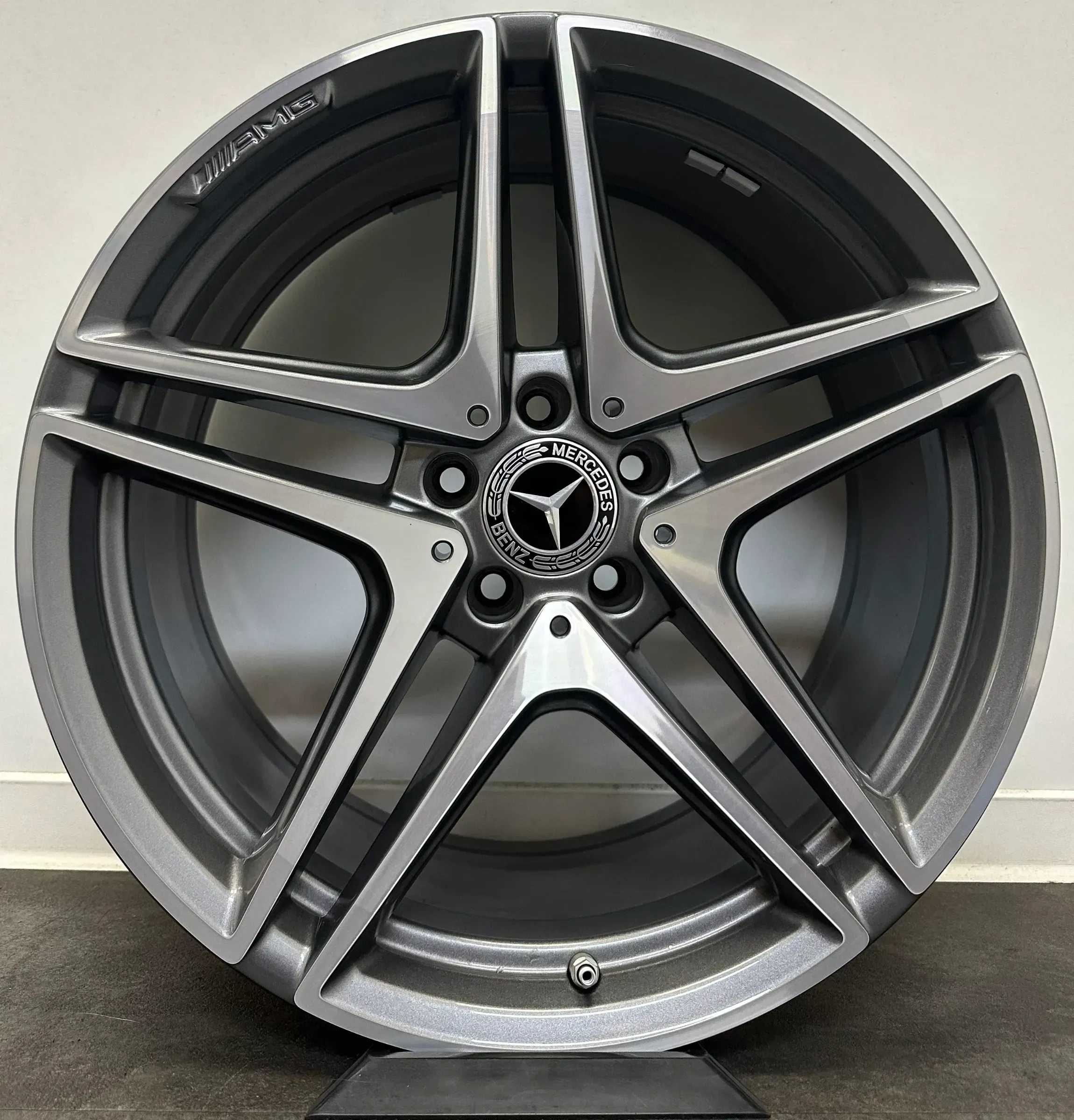 1x Original Mercedes C Klasse W205 19Zoll AMG Felge A2054016200 9x 19H2  ET25 - Bild 1