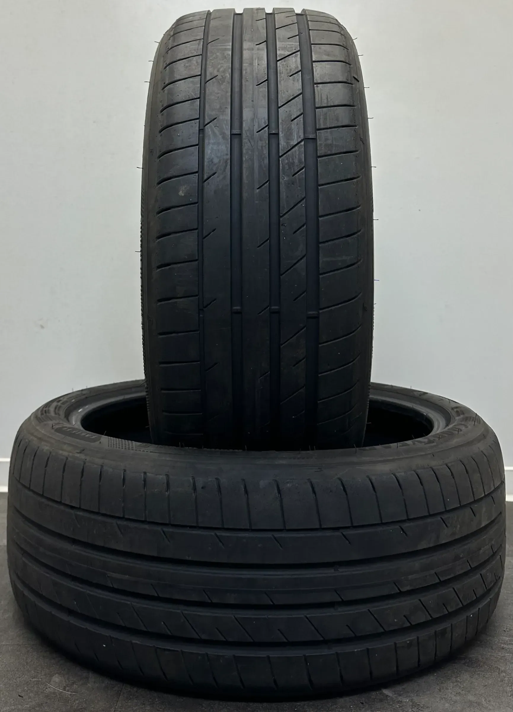 2x Sommerreifen 235 40 R19 96Y Goodyear Eagle F1 Supersport XL * - Bild 1