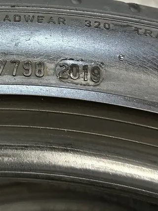 2x Sommerreifen 245 40 R20 99Y Pirelli P-Zero (PZ4) r-f XL* FSL - Bild 7