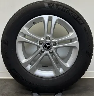 Original Mercedes GLA H247 GLB H247 17Zoll Felgen A1774010400 Winterreifen - Bild 2