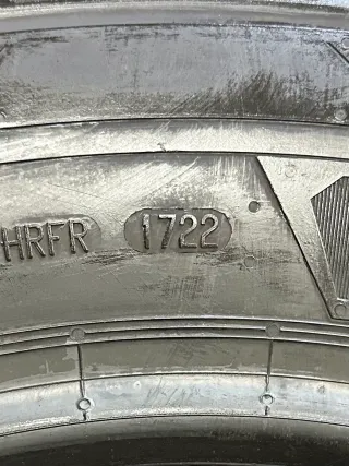 2x Winterreifen 225 75 R16C 121/120R Continental VanContact Winter DOT22 NEU - Bild 6