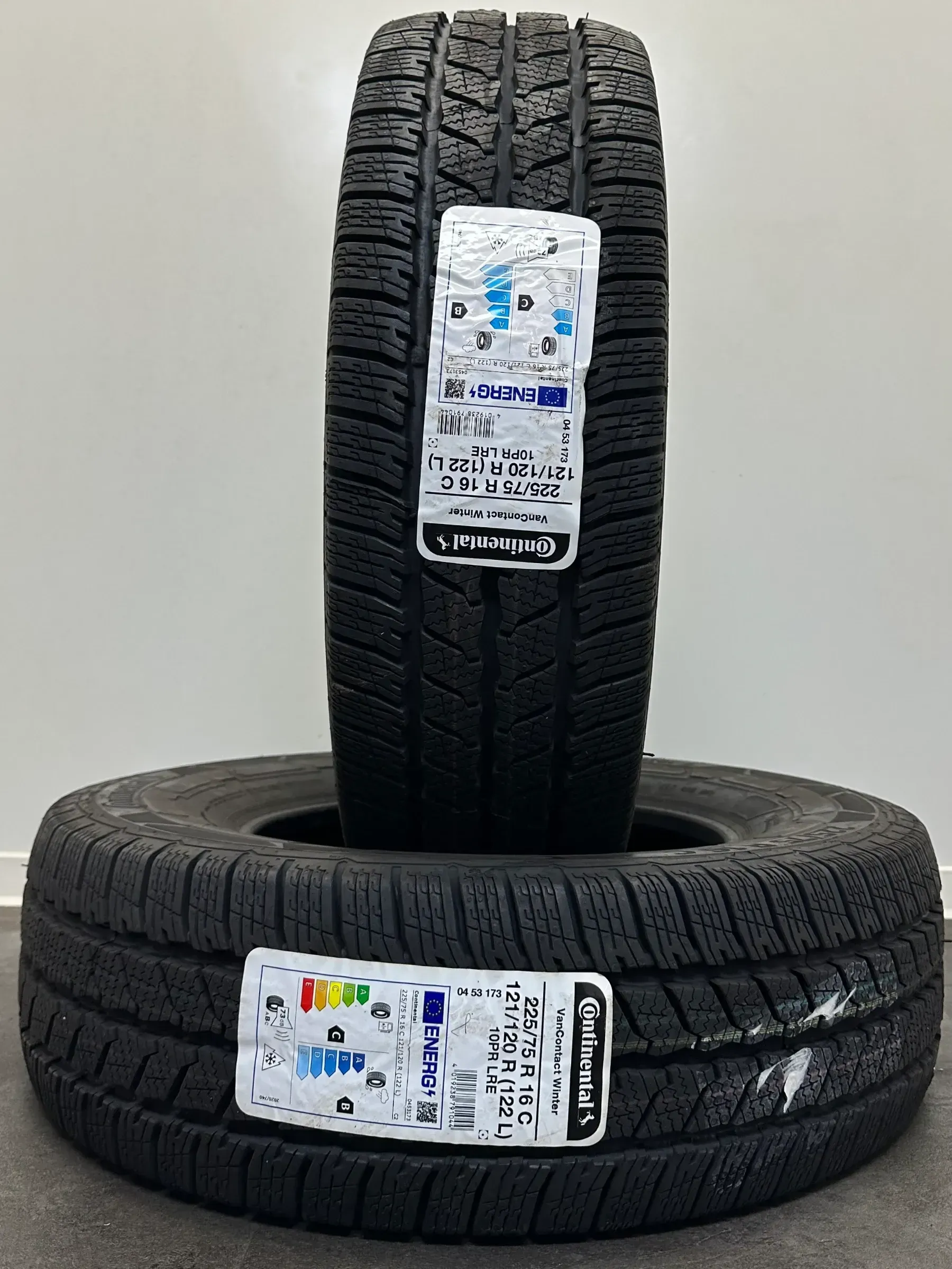2x Winterreifen 225 75 R16C 121/120R Continental VanContact Winter DOT22 NEU - Bild 1