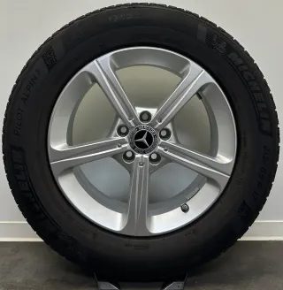 Original Mercedes GLA H247 GLB H247 17Zoll Felgen A1774041200 Winterreifen - Bild 2