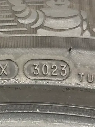 4x Winterreifen 235 55 R17 103V Michelin Pilot Alpin 5 - Bild 5