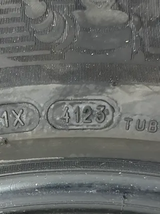 4x Winterreifen 235 55 R17 103V Michelin Pilot Alpin 5 - Bild 8