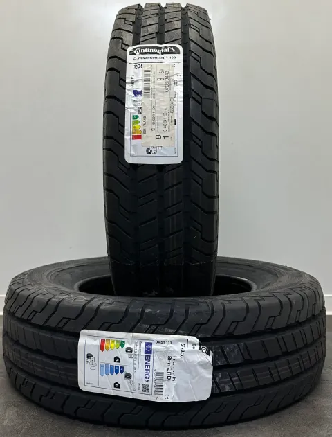 Background image for 2x Winterreifen 205 75 R16C 110/108R Continental VanContact Winter DOT21 NEU