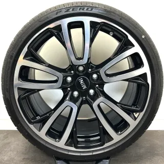 Original MINI F54 Clubman Sommerräder 19Zoll Circuit Spoke 592 235 35R19 6883352 - Bild 2