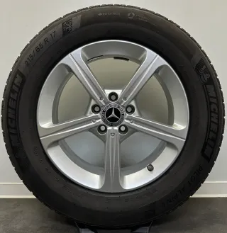 Original Mercedes GLA H247 GLB H247 17Zoll Felgen A1774041200 Winterreifen - Bild 4
