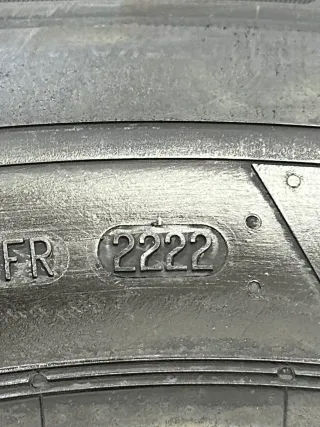 2x Winterreifen 225 75 R16C 121/120R Continental VanContact Winter DOT22 NEU - Bild 5