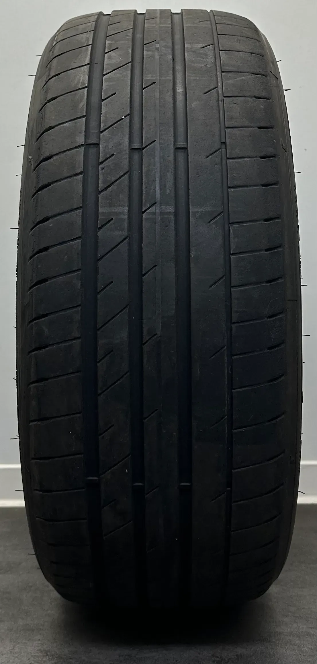 1x Sommerreifen 235 40 R19 96Y GOODYEAR Eagle F1 Supersport XL * - Bild 1