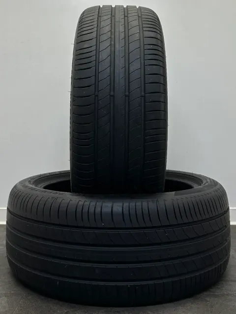Background image for 2x Sommerreifen 215 45 R17 91Y Maxxis Premitra HP6