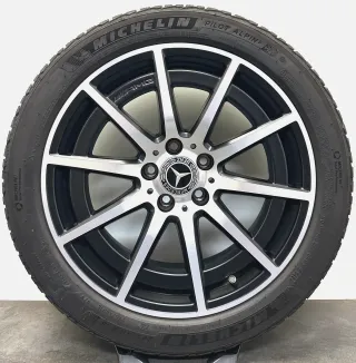 Original Mercedes A45 CLA45 18Zoll AMG Felgen A1774012100 Winterreifen 245 40R18 - Bild 4