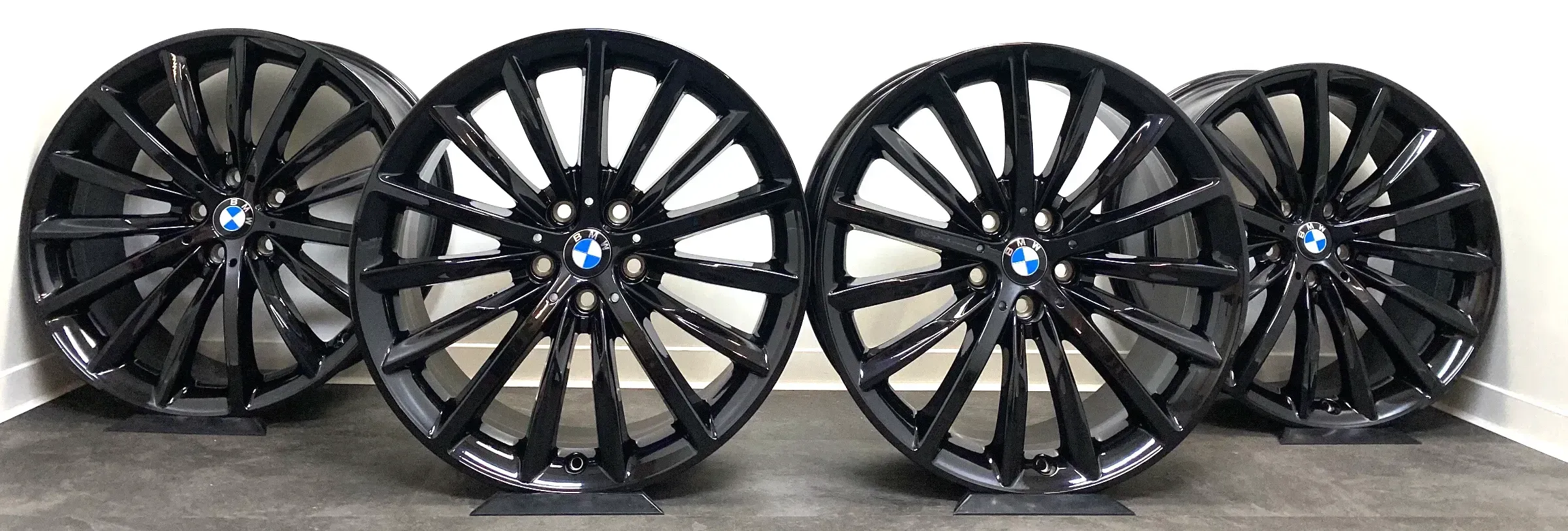 Original BMW 5er G30 G31 19Zoll Styling 663 Felgen 6873942 Schwarz Glanz NEU - Bild 1